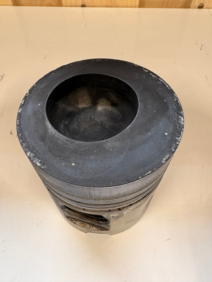 Deutz FL912 Motor Original Kolben gebraucht